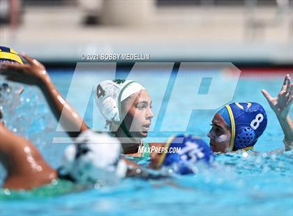 Thumbnail 3 in St. Mary's vs. Clovis photogallery.