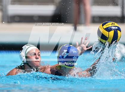 Thumbnail 2 in St. Mary's vs. Clovis photogallery.