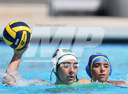 Thumbnail 2 in St. Mary's vs. Clovis photogallery.