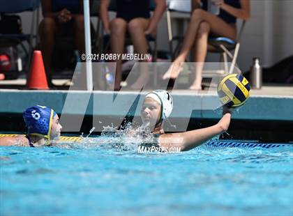 Thumbnail 1 in St. Mary's vs. Clovis photogallery.