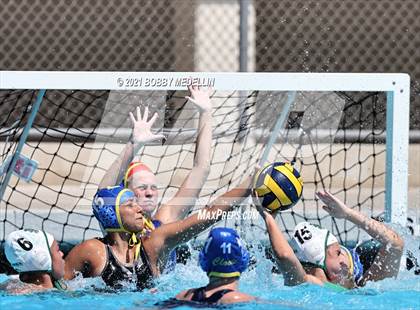 Thumbnail 3 in St. Mary's vs. Clovis photogallery.