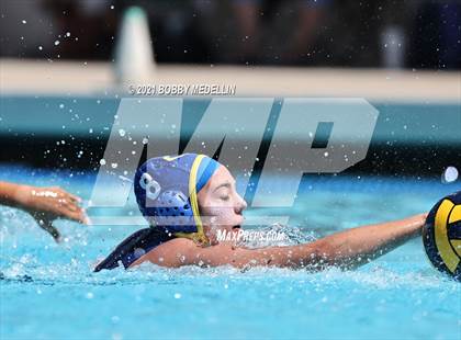 Thumbnail 2 in St. Mary's vs. Clovis photogallery.