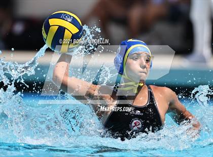 Thumbnail 1 in St. Mary's vs. Clovis photogallery.