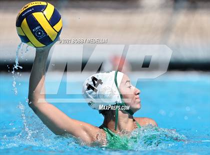 Thumbnail 3 in St. Mary's vs. Clovis photogallery.