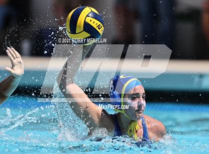 Thumbnail 2 in St. Mary's vs. Clovis photogallery.