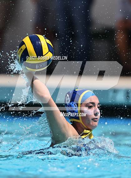 Thumbnail 3 in St. Mary's vs. Clovis photogallery.