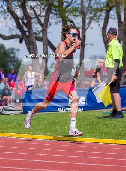 Thumbnail 1 in CHSAA 2A State Championships (4 x 800 Final) photogallery.