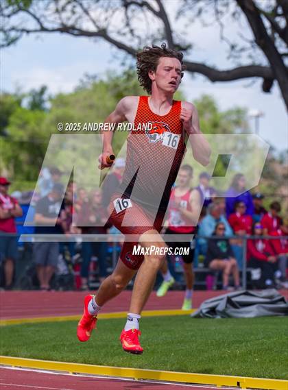 Thumbnail 1 in CHSAA 2A State Championships (4 x 800 Final) photogallery.