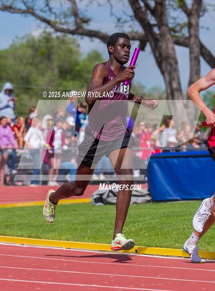 Thumbnail 1 in CHSAA 2A State Championships (4 x 800 Final) photogallery.