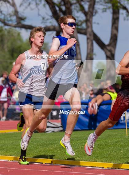 Thumbnail 2 in CHSAA 2A State Championships (4 x 800 Final) photogallery.