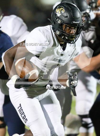 Thumbnail 1 in Bentonville @ Bentonville West photogallery.