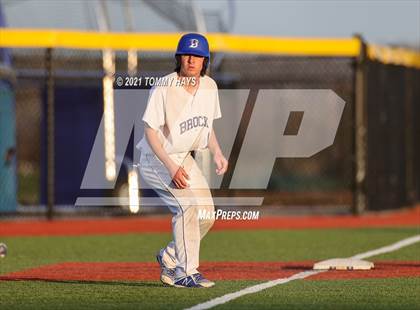 Thumbnail 3 in San Saba @ Brock photogallery.