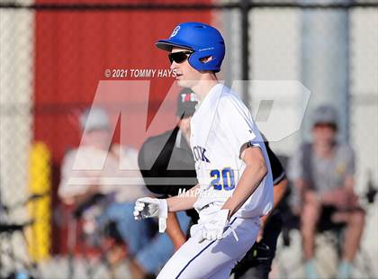 Thumbnail 1 in San Saba @ Brock photogallery.