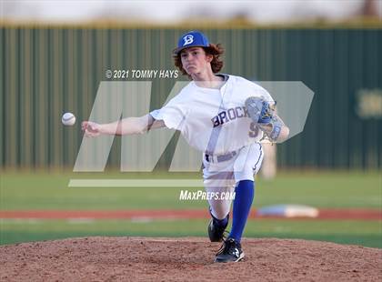 Thumbnail 2 in San Saba @ Brock photogallery.