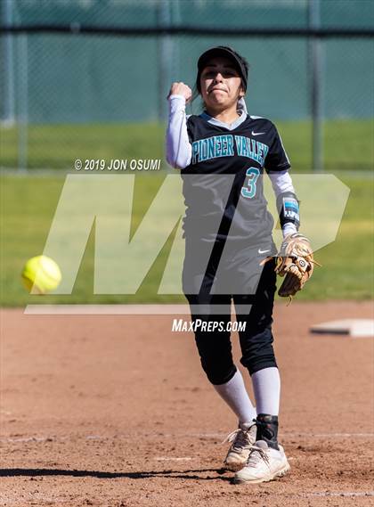 Thumbnail 3 in Pioneer Valley @ Foothill Tech photogallery.