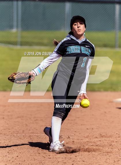 Thumbnail 1 in Pioneer Valley @ Foothill Tech photogallery.