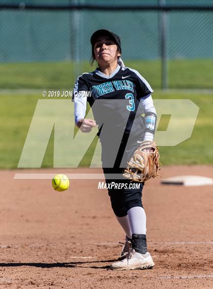 Thumbnail 1 in Pioneer Valley @ Foothill Tech photogallery.