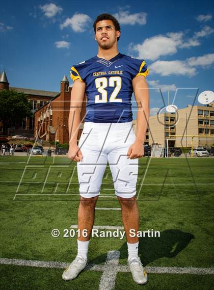 Thumbnail 3 in Central Catholic (2016 Preseason Top 25 Early Contenders Photo Shoot)  photogallery.