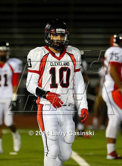 Thumbnail 2 in Cleveland vs. Santa Clarita Christian photogallery.