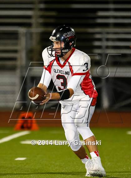 Thumbnail 3 in Cleveland vs. Santa Clarita Christian photogallery.
