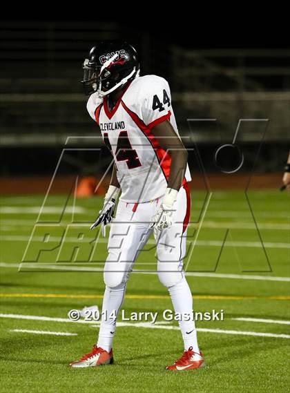 Thumbnail 3 in Cleveland vs. Santa Clarita Christian photogallery.