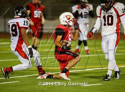 Thumbnail 2 in Cleveland vs. Santa Clarita Christian photogallery.