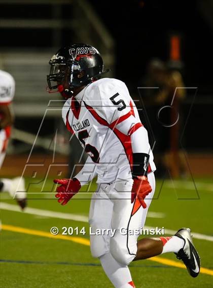 Thumbnail 3 in Cleveland vs. Santa Clarita Christian photogallery.