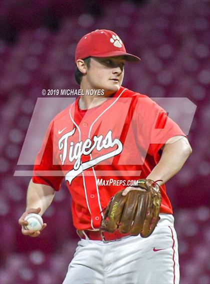 Thumbnail 1 in Beechwood vs. Highlands (Futures Showcase) photogallery.