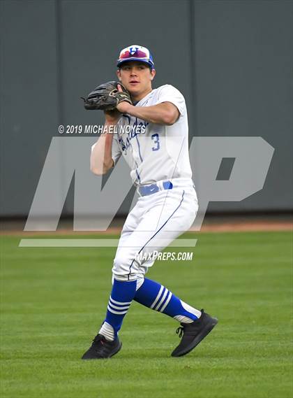Thumbnail 1 in Beechwood vs. Highlands (Futures Showcase) photogallery.