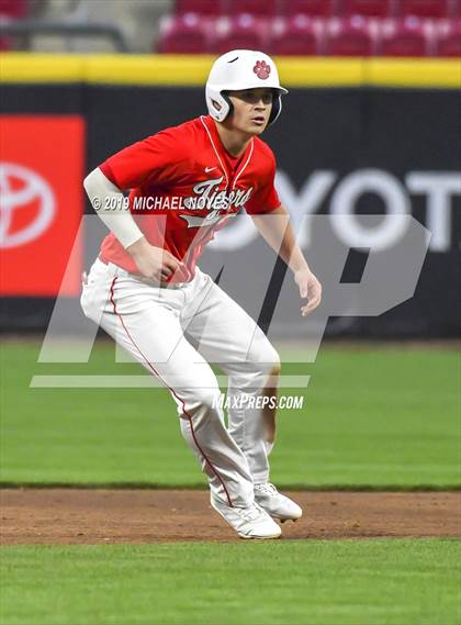 Thumbnail 1 in Beechwood vs. Highlands (Futures Showcase) photogallery.