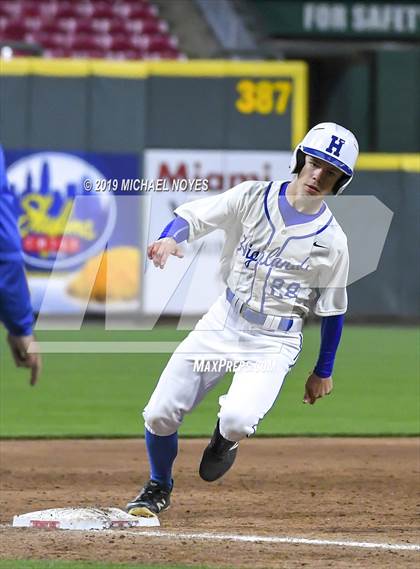 Thumbnail 1 in Beechwood vs. Highlands (Futures Showcase) photogallery.