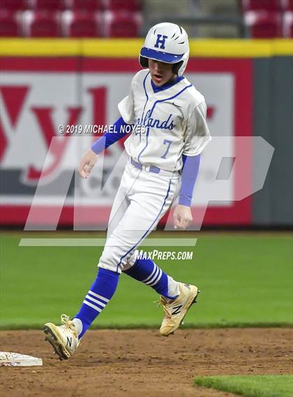 Thumbnail 3 in Beechwood vs. Highlands (Futures Showcase) photogallery.