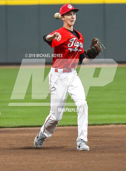 Thumbnail 3 in Beechwood vs. Highlands (Futures Showcase) photogallery.
