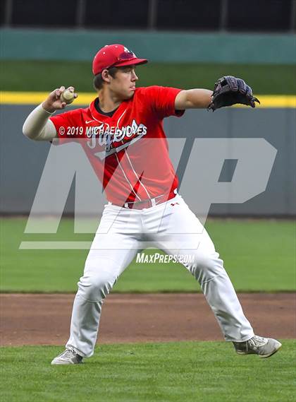 Thumbnail 3 in Beechwood vs. Highlands (Futures Showcase) photogallery.