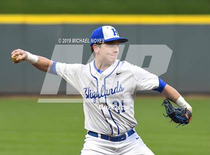 Thumbnail 1 in Beechwood vs. Highlands (Futures Showcase) photogallery.
