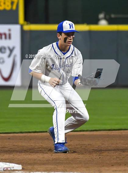 Thumbnail 1 in Beechwood vs. Highlands (Futures Showcase) photogallery.