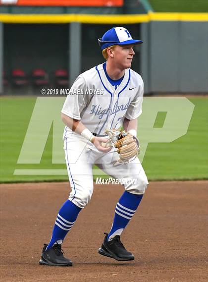Thumbnail 1 in Beechwood vs. Highlands (Futures Showcase) photogallery.