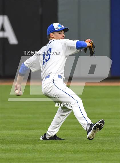 Thumbnail 1 in Beechwood vs. Highlands (Futures Showcase) photogallery.