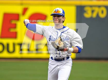 Thumbnail 3 in Beechwood vs. Highlands (Futures Showcase) photogallery.
