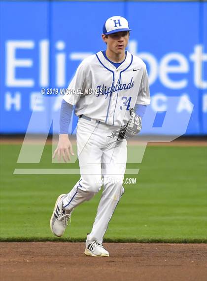 Thumbnail 2 in Beechwood vs. Highlands (Futures Showcase) photogallery.
