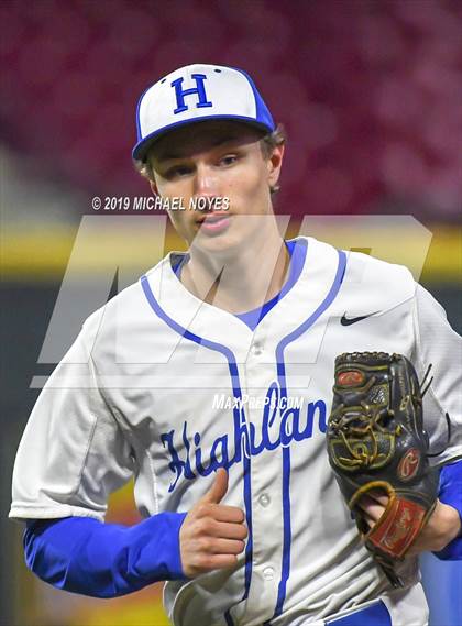 Thumbnail 3 in Beechwood vs. Highlands (Futures Showcase) photogallery.