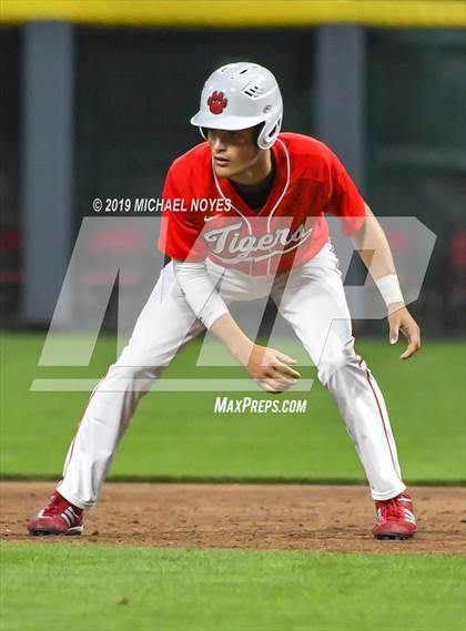 Thumbnail 3 in Beechwood vs. Highlands (Futures Showcase) photogallery.