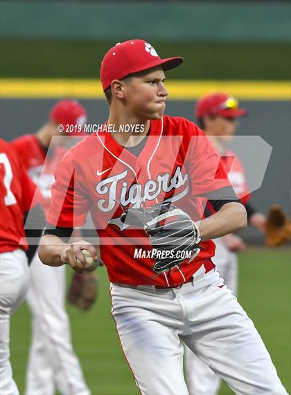 Thumbnail 2 in Beechwood vs. Highlands (Futures Showcase) photogallery.