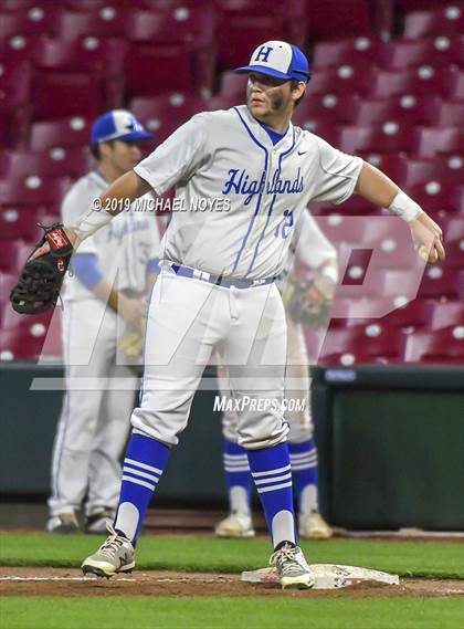 Thumbnail 1 in Beechwood vs. Highlands (Futures Showcase) photogallery.