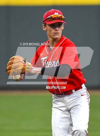 Thumbnail 3 in Beechwood vs. Highlands (Futures Showcase) photogallery.