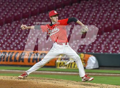Thumbnail 2 in Beechwood vs. Highlands (Futures Showcase) photogallery.