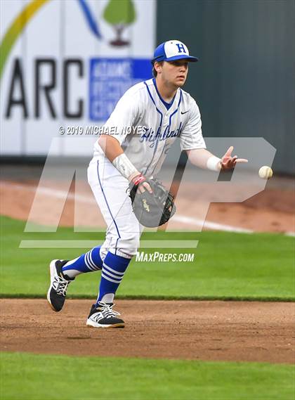 Thumbnail 1 in Beechwood vs. Highlands (Futures Showcase) photogallery.
