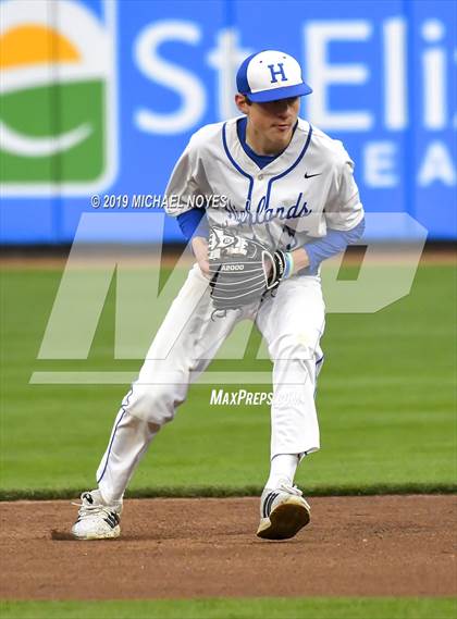 Thumbnail 3 in Beechwood vs. Highlands (Futures Showcase) photogallery.