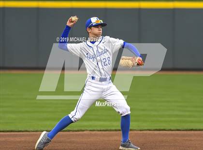 Thumbnail 1 in Beechwood vs. Highlands (Futures Showcase) photogallery.