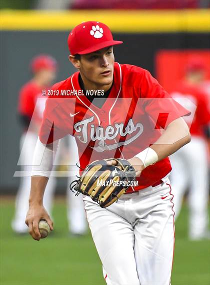 Thumbnail 2 in Beechwood vs. Highlands (Futures Showcase) photogallery.